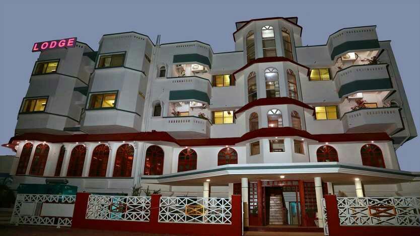 Dhanashree Hospitality Hotel Pandharpur Buitenkant foto